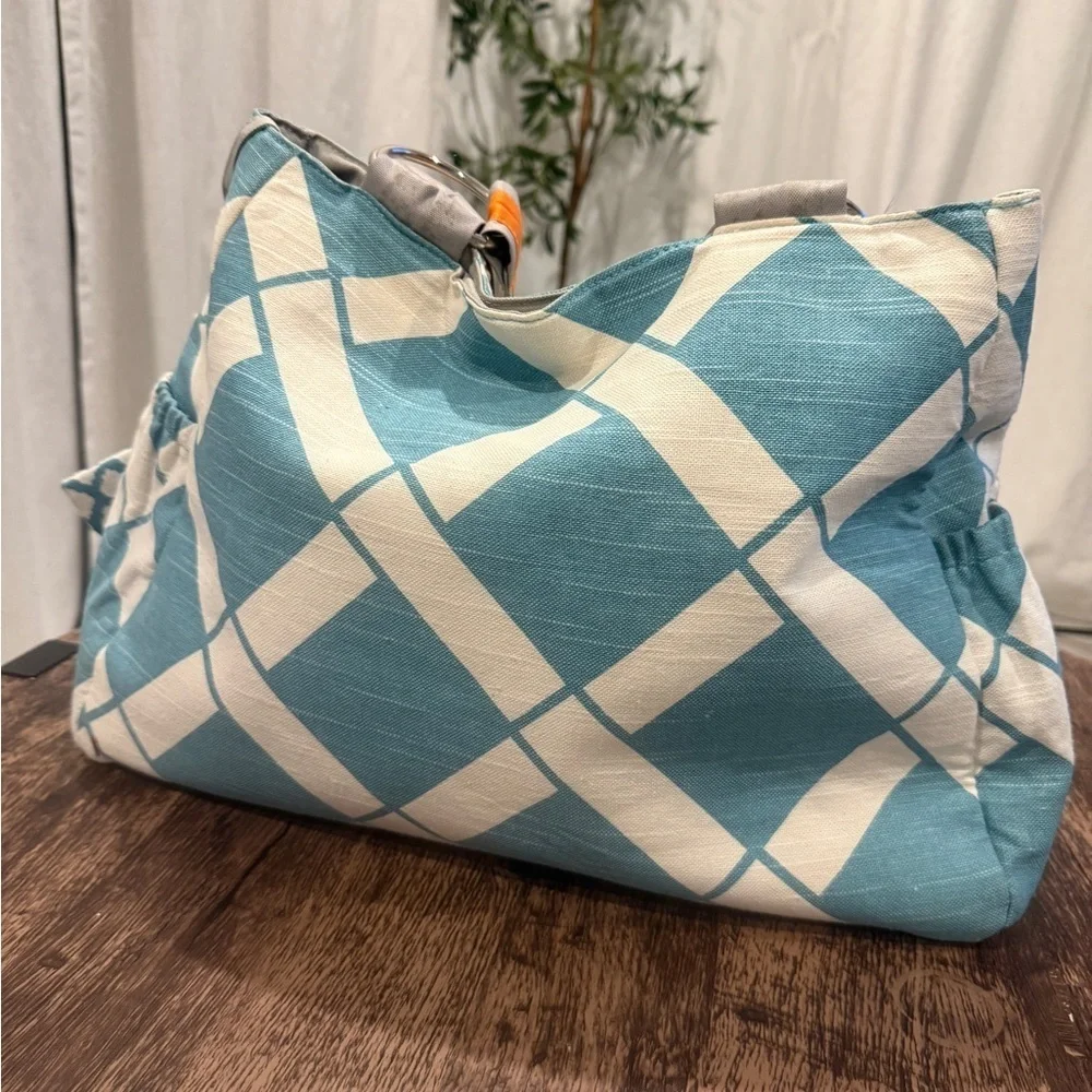 Blue and White Patterned Tote with Pouch
